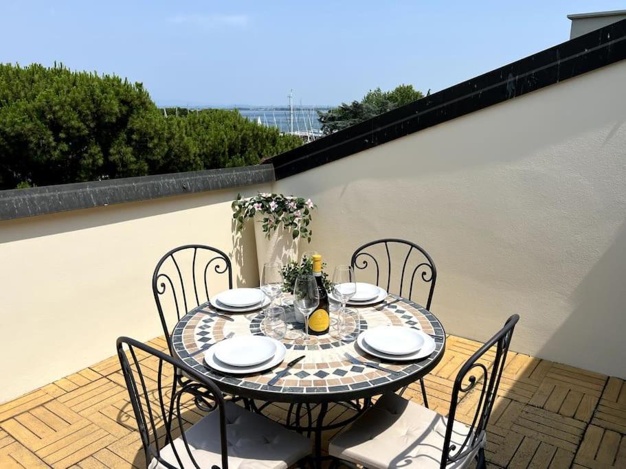 Apartament Attico In Piazza Matteotti Desenzano del Garda Zewnętrze zdjęcie