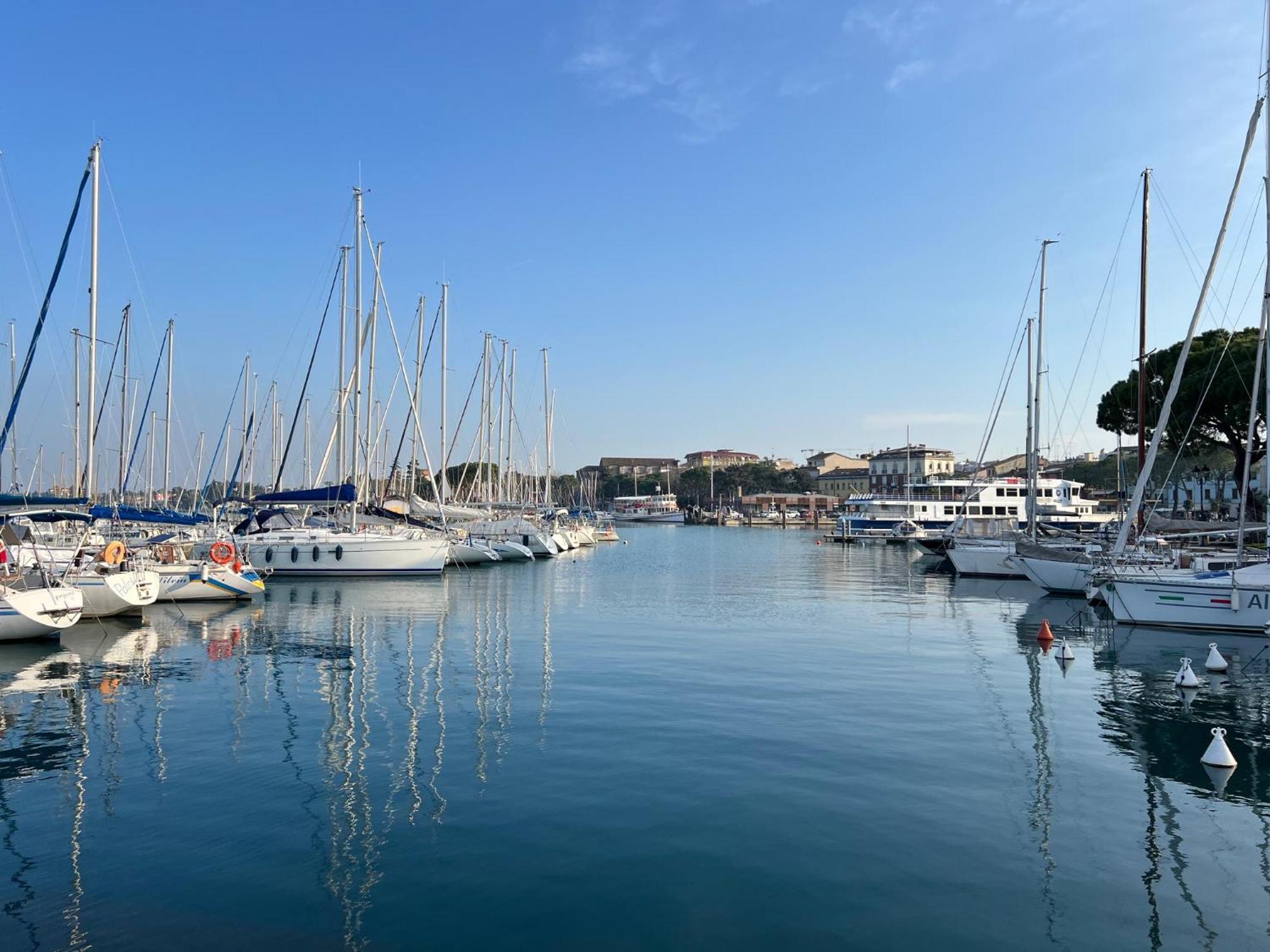 Apartament Attico In Piazza Matteotti Desenzano del Garda Zewnętrze zdjęcie